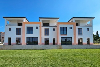 Casa a schiera a ca 2 km da Parenzo