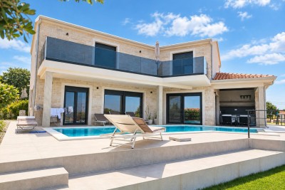 Villa Poreč Istria – casa con piscina e vista mare in vendita