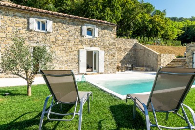 Motovun, okolica, kamnita hiša