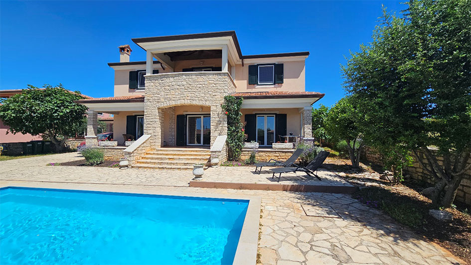 Investitionsmöglichkeit in Istrien bei Poreč, Haus 2 km von Tar, ca 5 km vom Meer